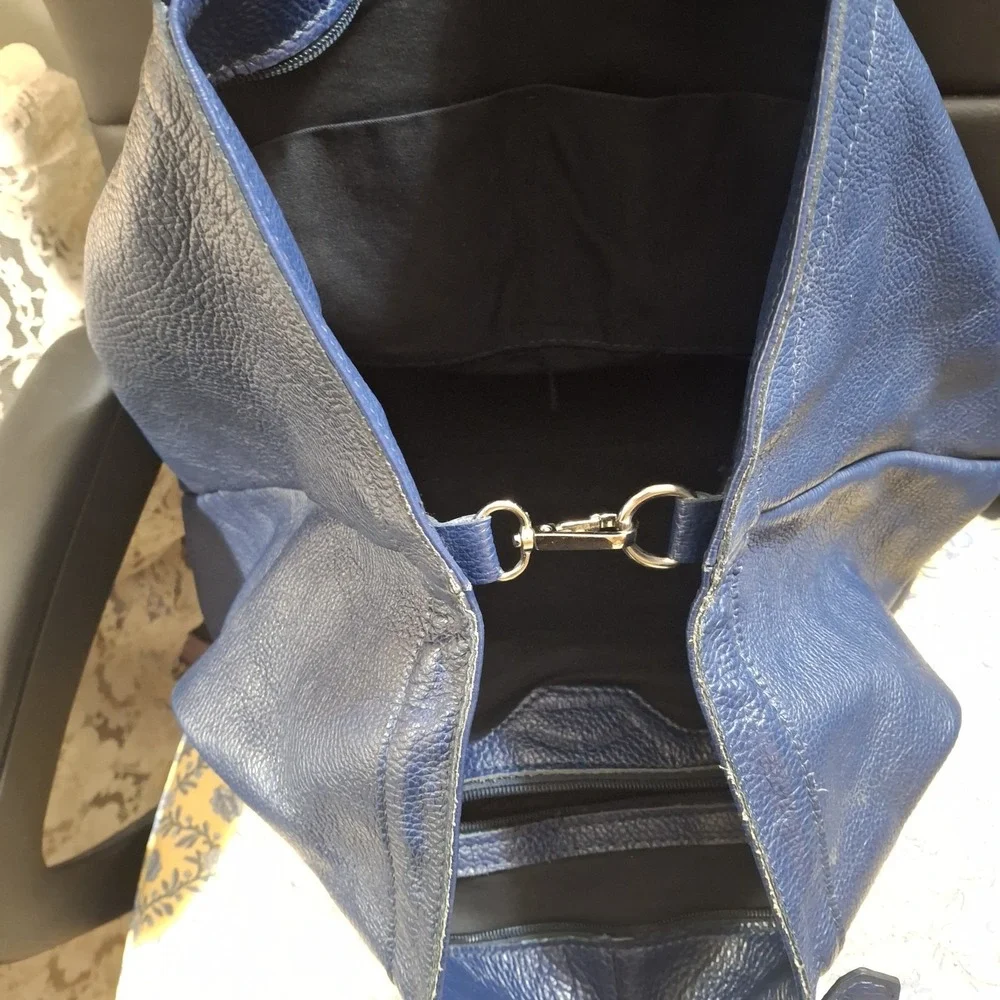 Harper Navy Pebbled Leather Shoulder Bag Classic Luxury Made In Italy